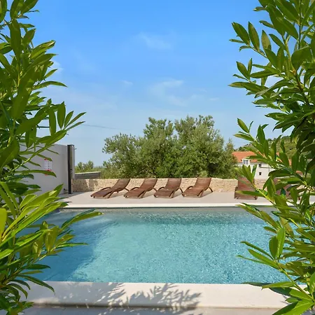 Apartment In With Wifi