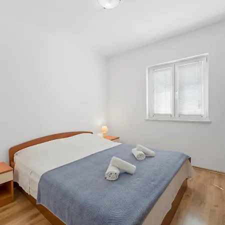 Apartment In With Wifi *