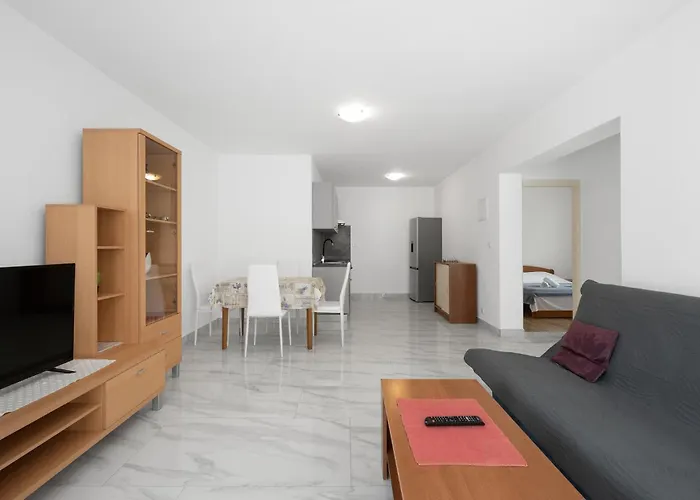 Apartman In With Wifi Murter