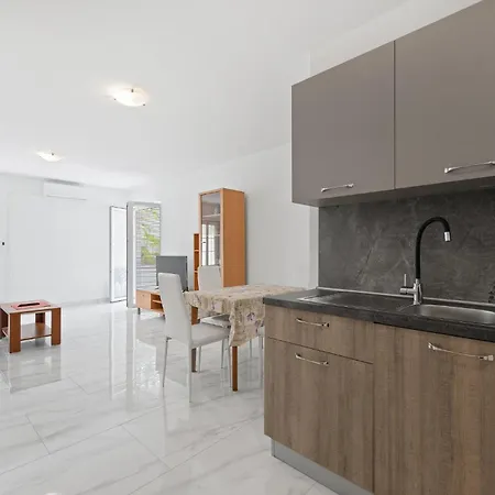 In With Wifi דירה מורטר